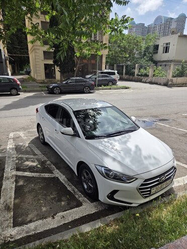 Hyundai Avante-2