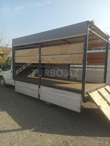 Ford Transit-3
