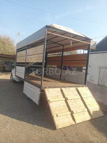 Ford Transit-4