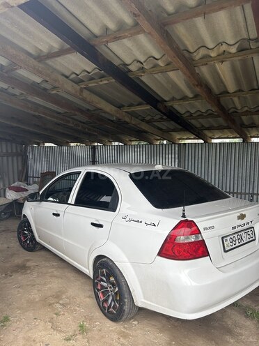 Chevrolet Aveo-4