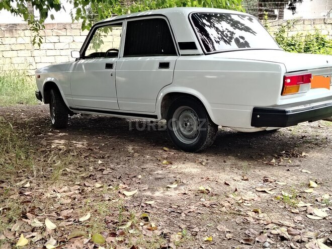 LADA (VAZ) 2107-5