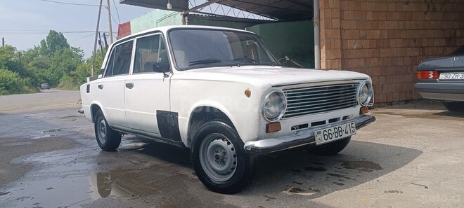 LADA (VAZ) 21011-12