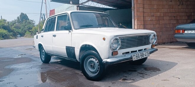 LADA (VAZ) 21011-2