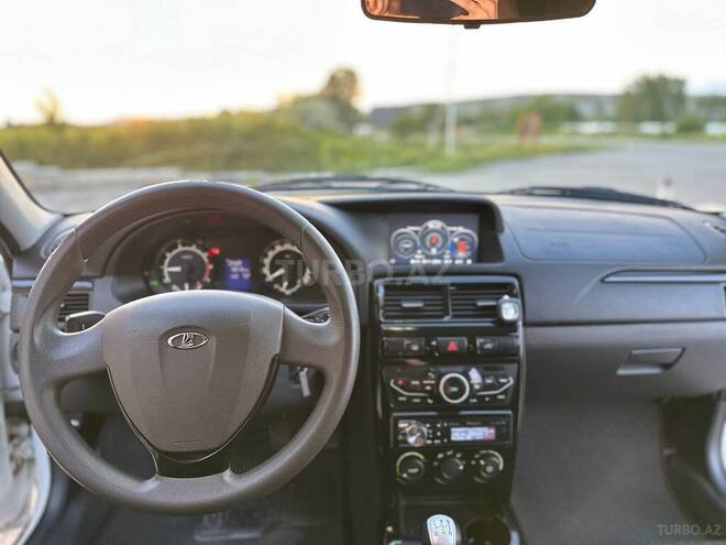 LADA (VAZ) Priora-9