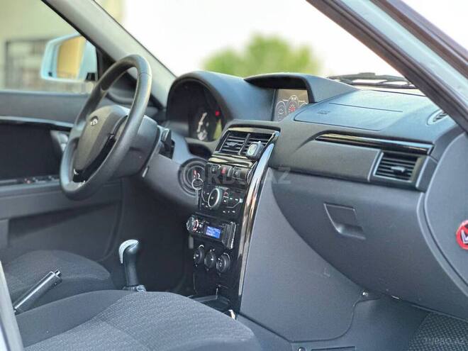 LADA (VAZ) Priora-10