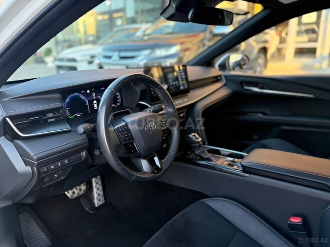 Toyota Camry-6