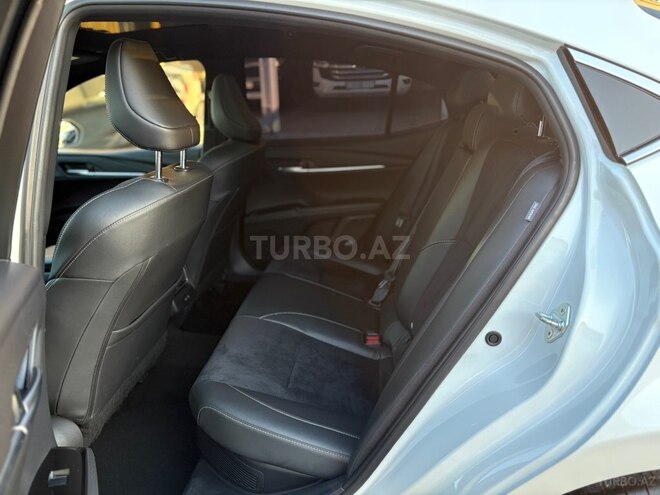 Toyota Camry-7