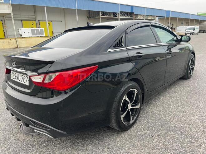 Hyundai Sonata-6