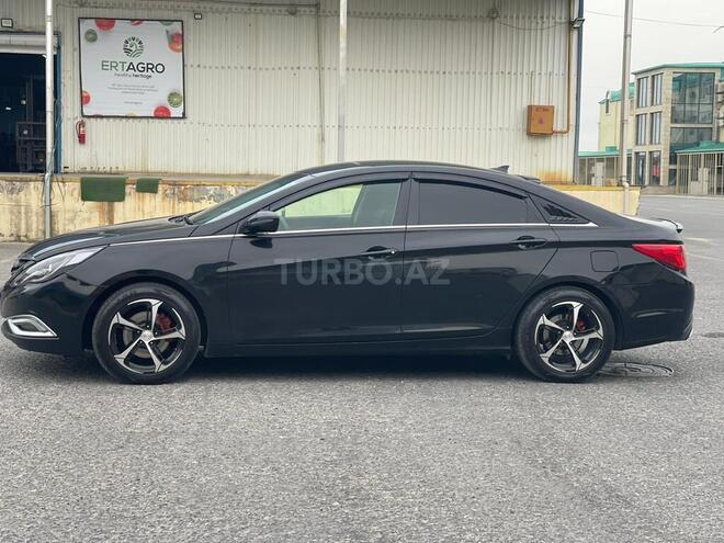 Hyundai Sonata-2
