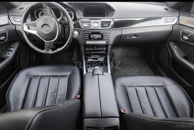 Mercedes E 220-5