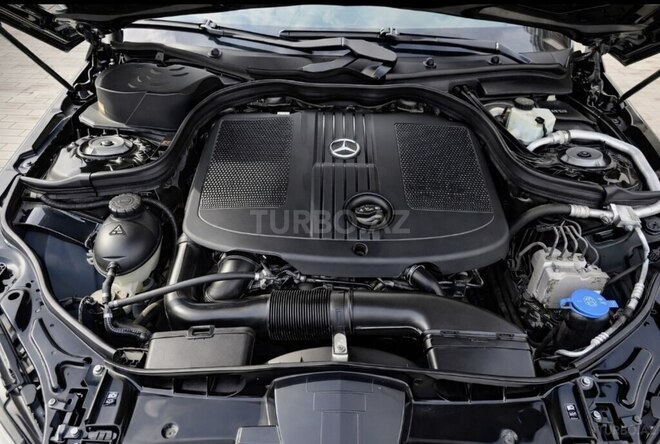 Mercedes E 220-4