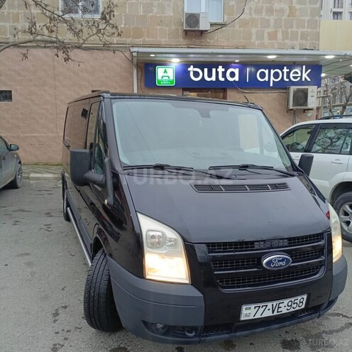 Ford Transit-1