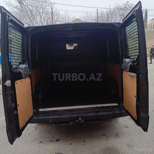 Ford Transit-6