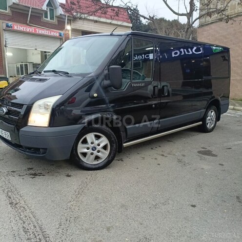 Ford Transit-17