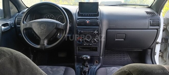 Opel Astra-8