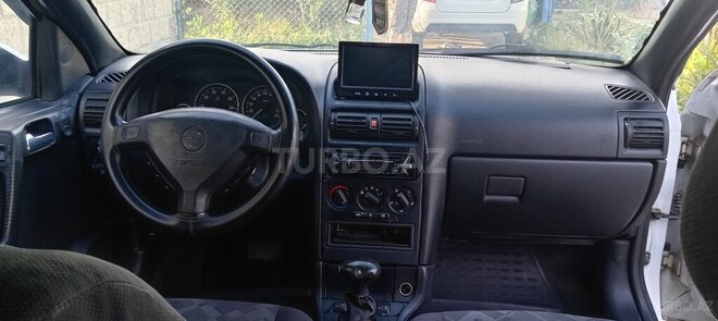 Opel Astra-9