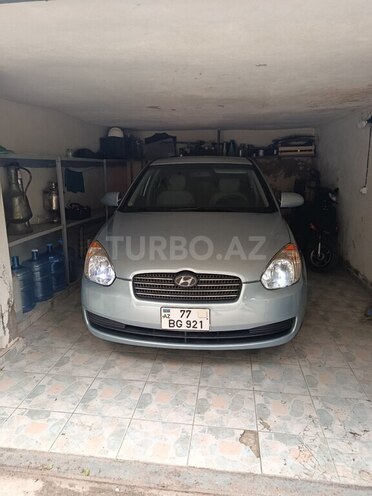 Hyundai Accent-1