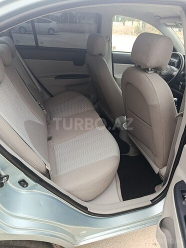 Hyundai Accent-3