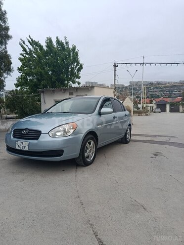 Hyundai Accent-5