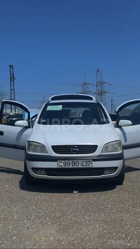 Opel Zafira-1