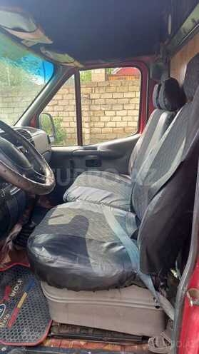 Ford Transit-9