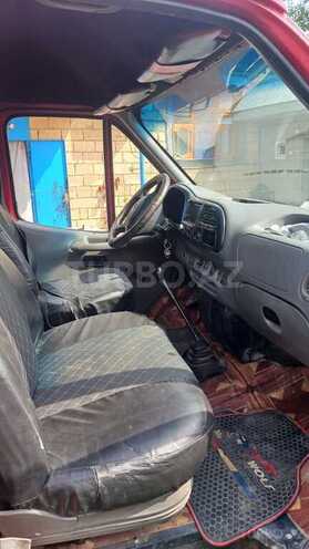Ford Transit-10