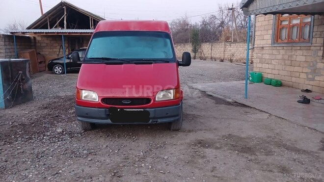 Ford Transit-1