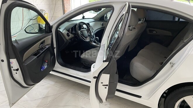 Chevrolet Cruze-7