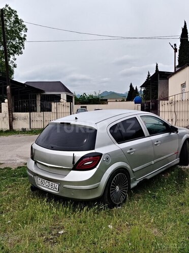 Opel Astra-11