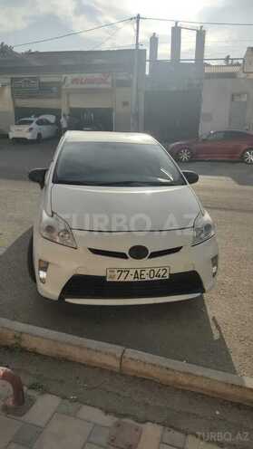 Toyota Prius-2