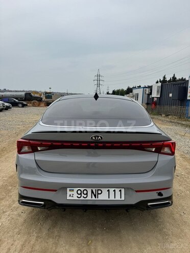 Kia K5-7