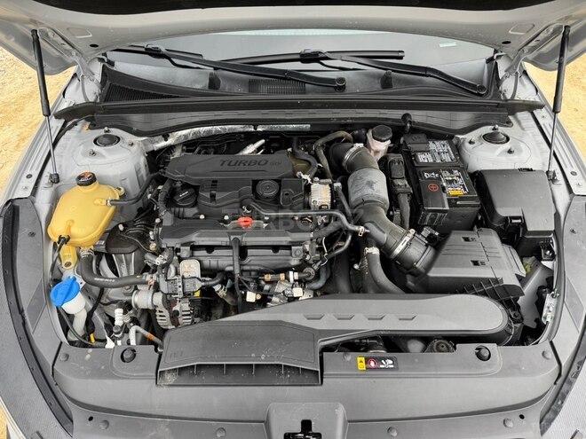 Kia K5-13