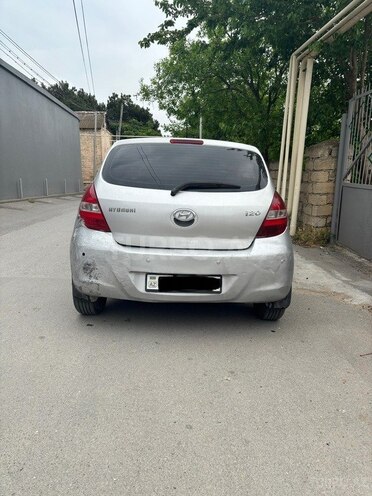 Hyundai i20-2