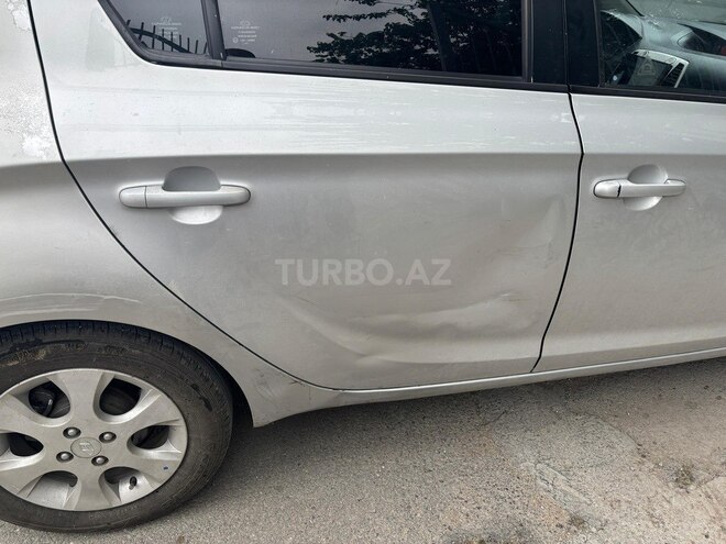 Hyundai i20-6