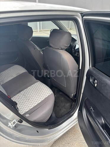 Hyundai i20-11