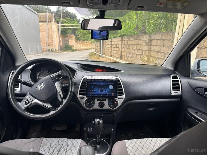 Hyundai i20-8