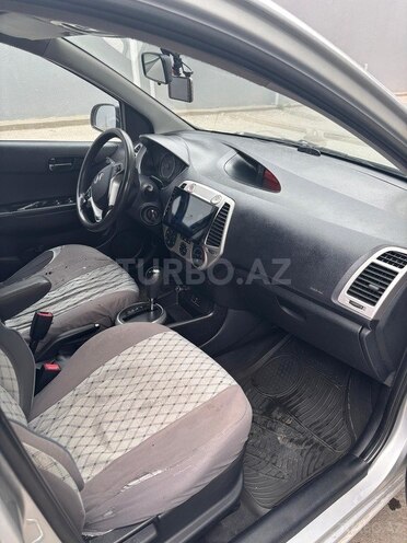 Hyundai i20-10