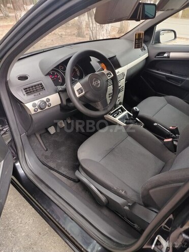 Opel Astra-13
