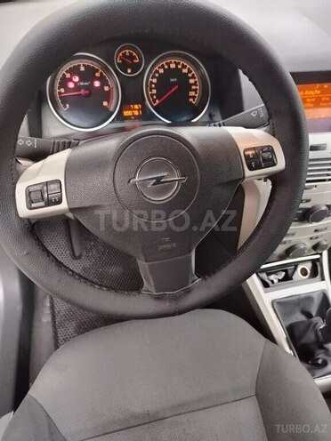Opel Astra-14