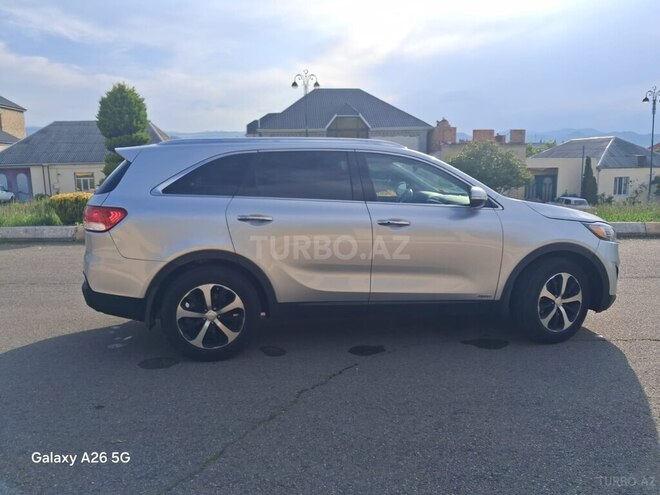 Kia Sorento-18