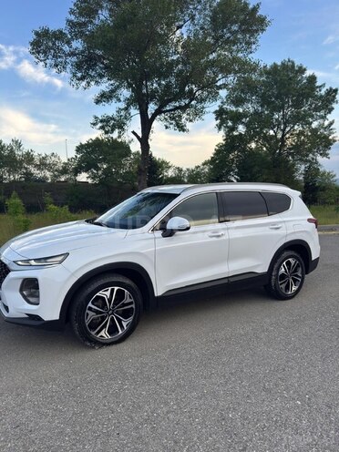 Hyundai Santa Fe-4