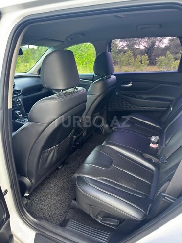 Hyundai Santa Fe-10