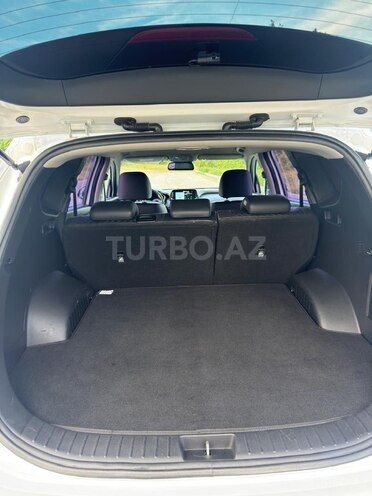 Hyundai Santa Fe-9
