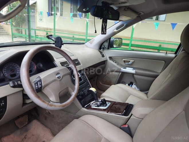 Volvo XC90-8