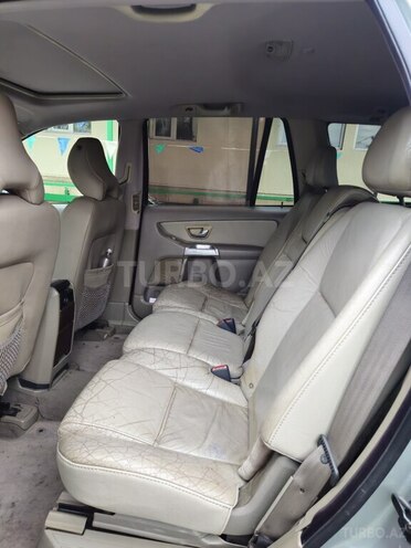 Volvo XC90-9