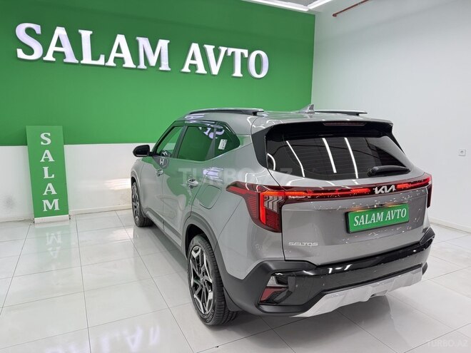 Kia Seltos-4