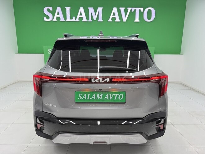 Kia Seltos-5