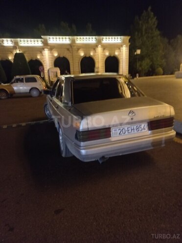 Mercedes 190-3