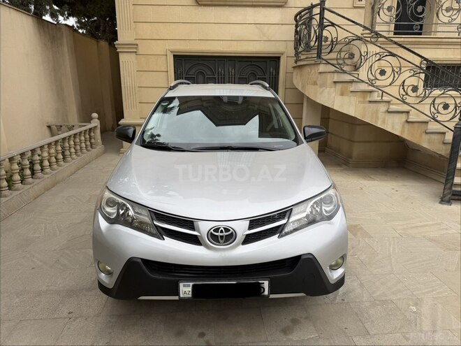 Toyota RAV4-1