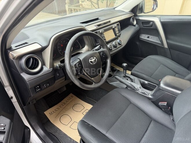 Toyota RAV4-5